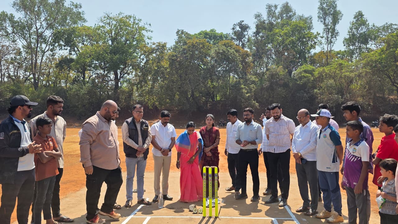 Panhala Mayor Jayashree Pawar inaugurated the Savkar Cup 2026